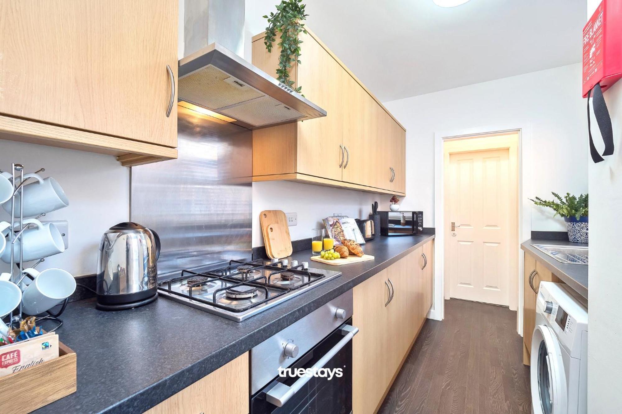 Nursery House By Truestays - 3 Bedroom House In Stoke-On-Trent Экстерьер фото
