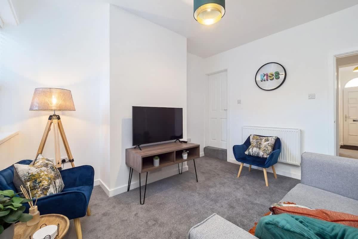 Nursery House By Truestays - 3 Bedroom House In Stoke-On-Trent Экстерьер фото